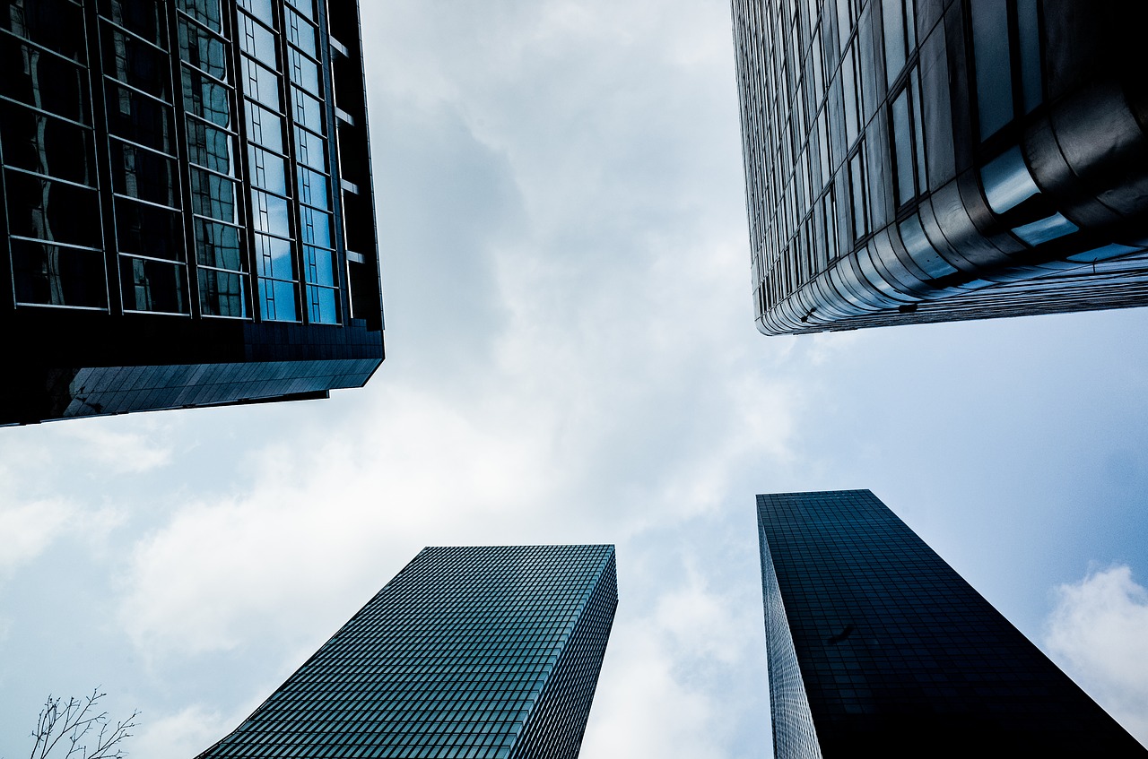 La société civile immobilière (SCI) est une des formes de société qu'il est possible de constituer pour créer une entreprise ayant à vocation la gestion de patrimoine, à court comme à long terme.
