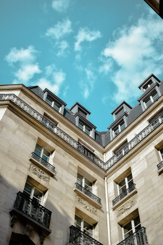 Quelle est la différence entre le règlement de copropriété et l’état