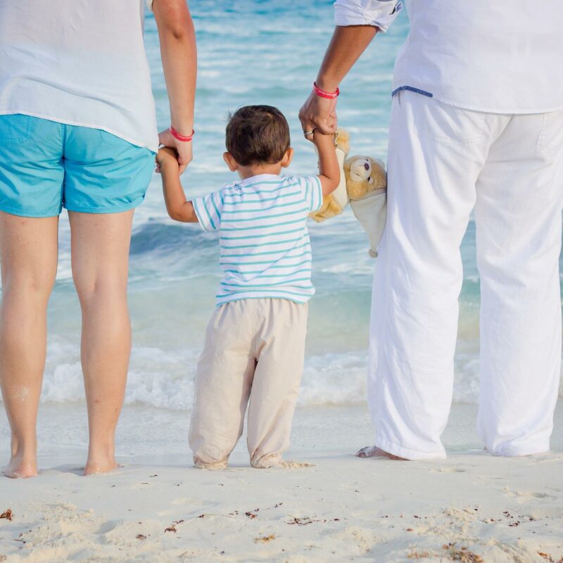 Quelles différences entre l'adoption simple et l'adoption plénière ? Notaire