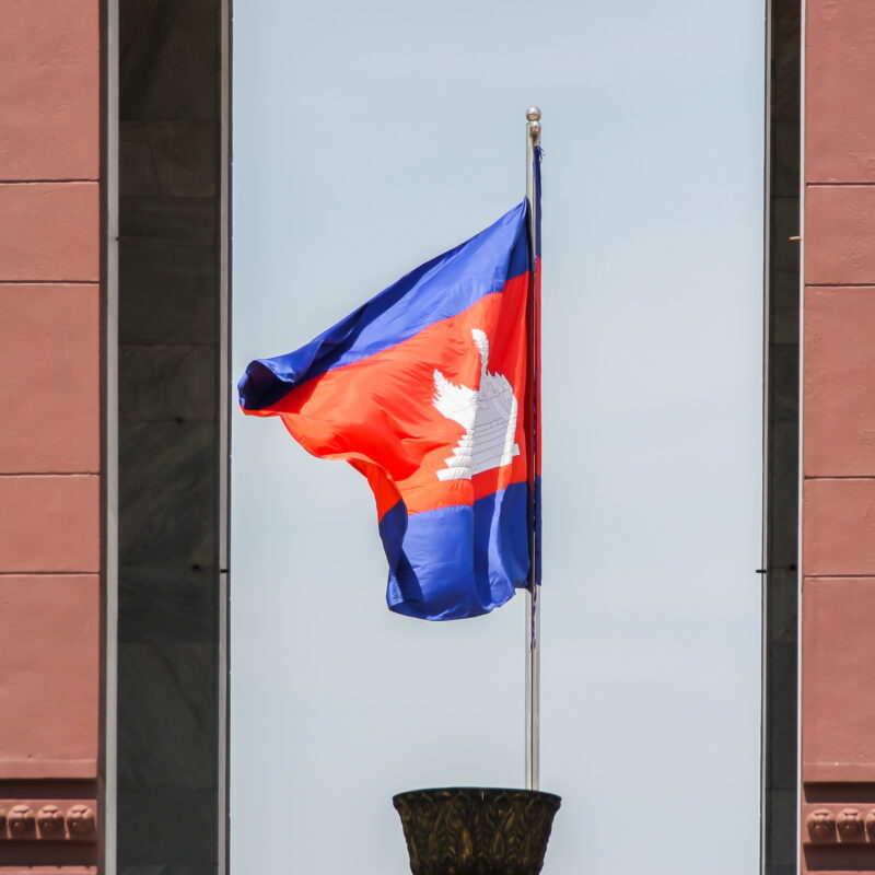 Déclaration d'une succession cambodgienne en France par notaire à Paris