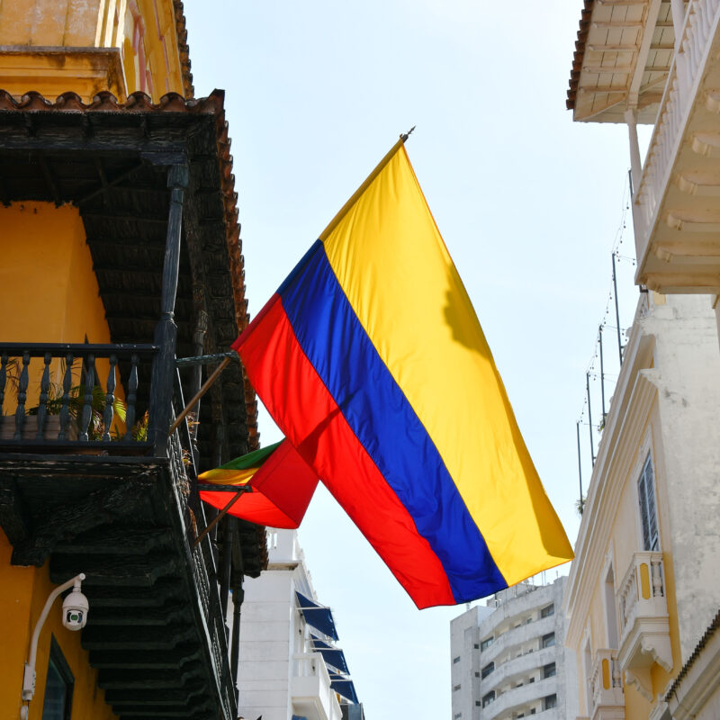 Déclaration de succession colombienne en France par Notaire à Paris