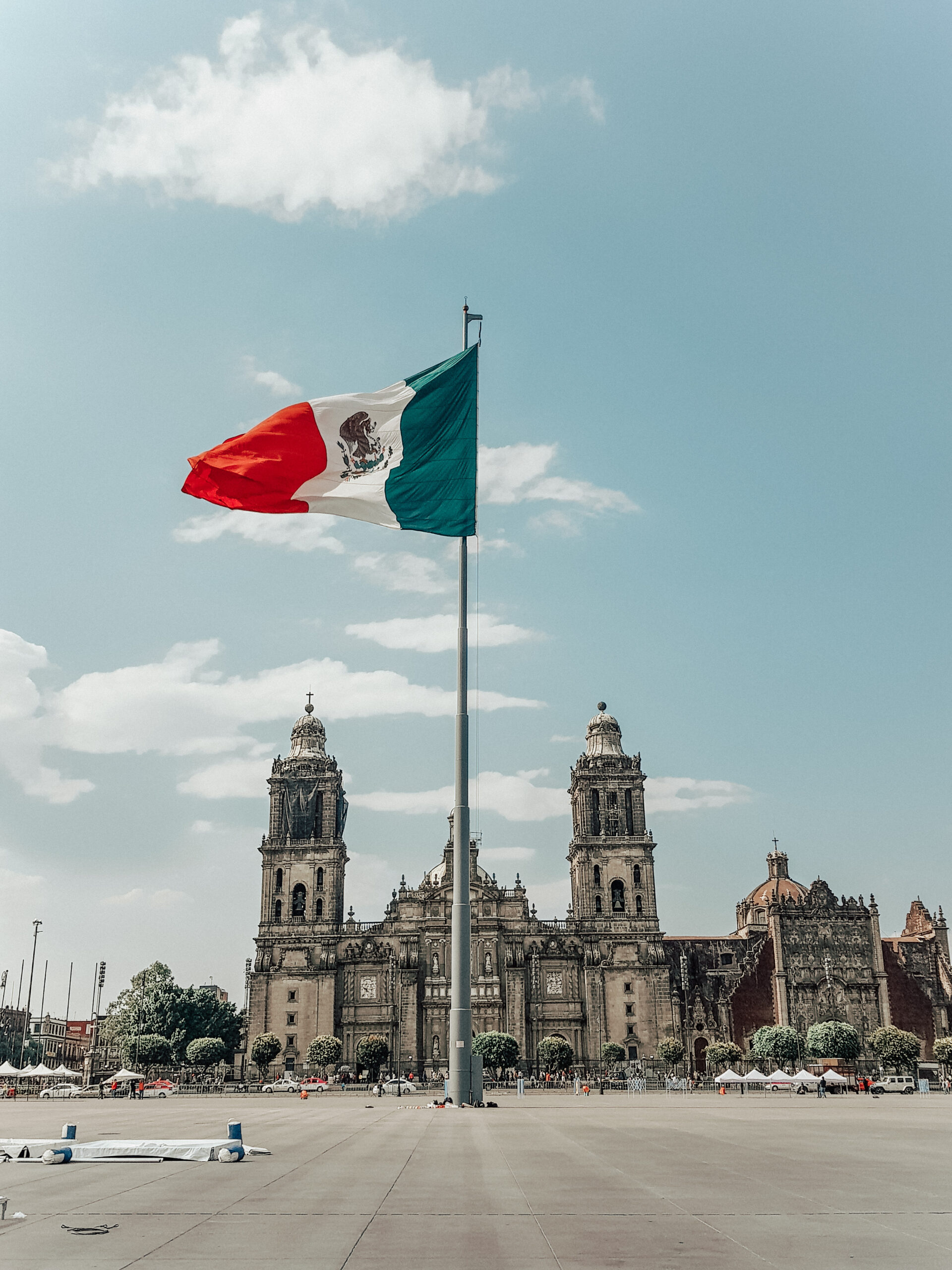 Déclaration d'une succession mexicaine en France par un Notaire à Paris